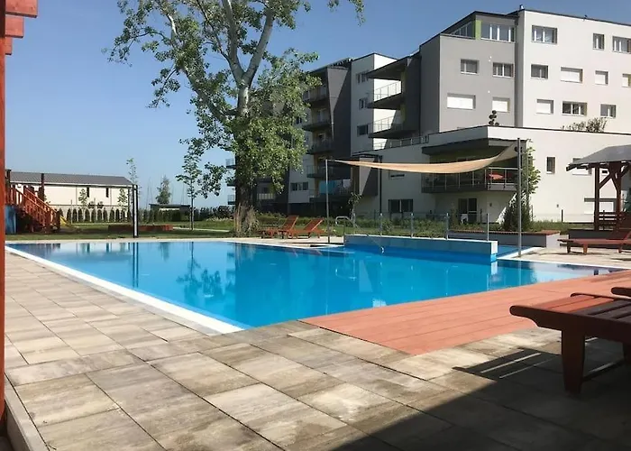 Admiral Lakeside Luxury Lejlighed *